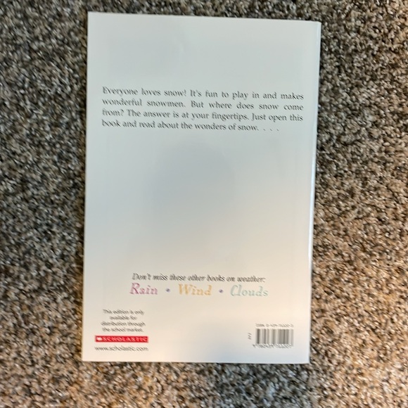 Scholastic Children’s Book Collection on Weather: Rain, Clouds, Wind, and Snow. - Picture 9 of 9